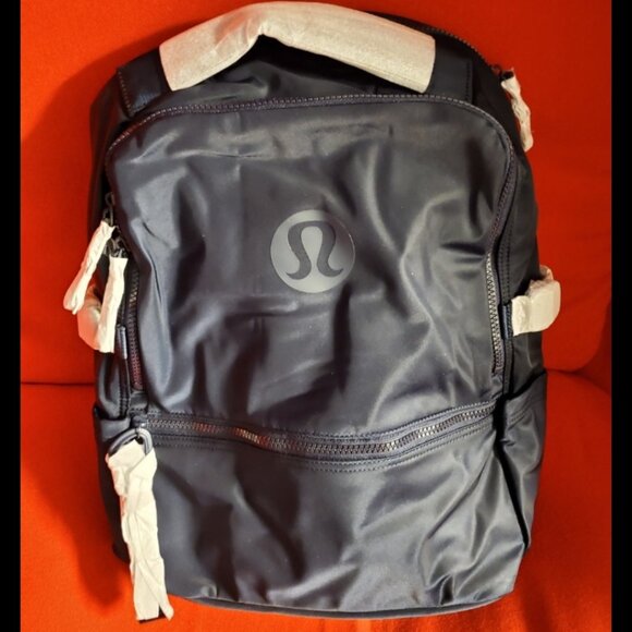 agv budget helmet Streetmodular CityBackpack color:Gloss Black Balenciaga x Adidas Large removable without using tools